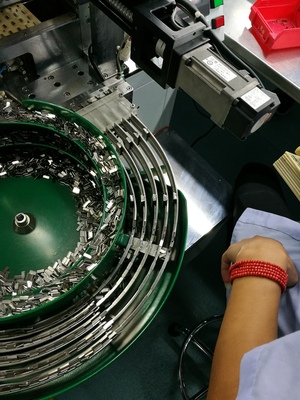 极片震动盘实例